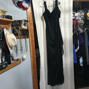Black prom dress